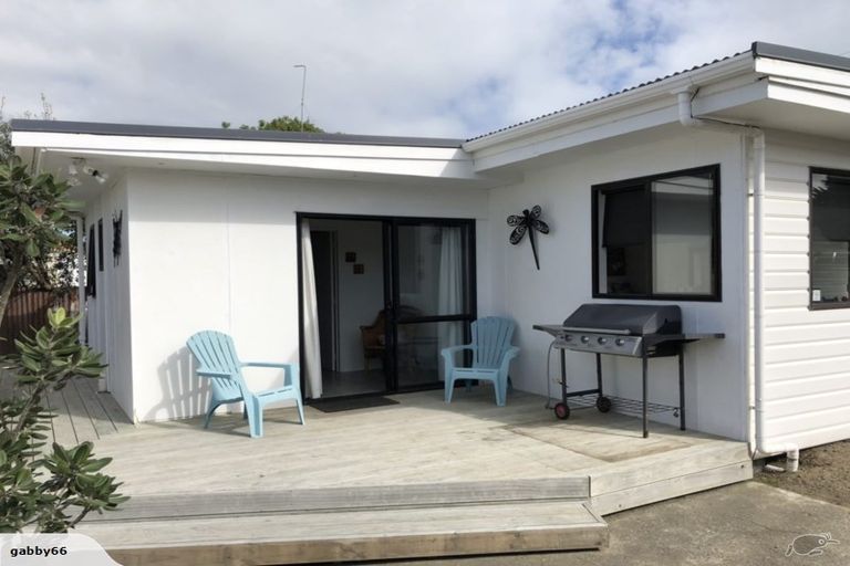 Photo of property in 29 Hunia Terrace, Himatangi Beach, Foxton, 4891