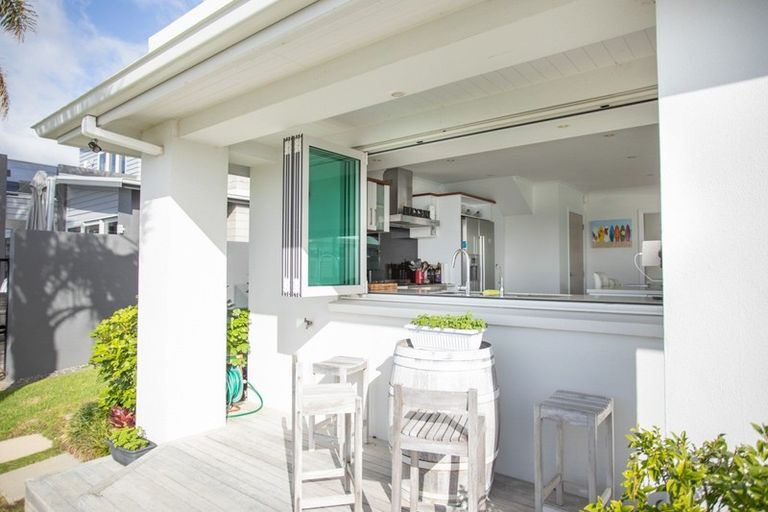 Photo of property in 30 Arawa Lane, Whitianga, 3510