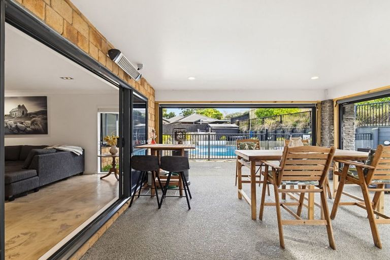 Photo of property in 14 Jenny Lane, Waiuku, 2123