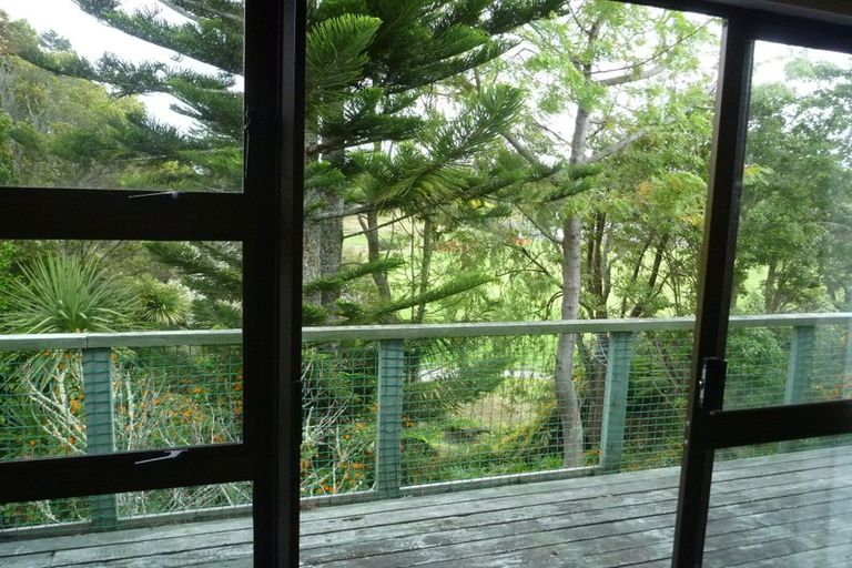 Photo of property in 1/41 Glencoe Road, Browns Bay, Auckland, 0630