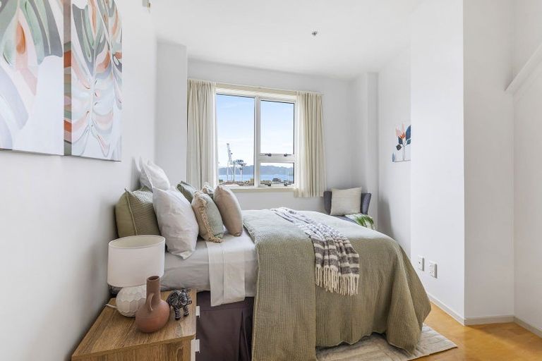 Photo of property in Stadium Garden Flats, 410/107 Thorndon Quay, Pipitea, Wellington, 6011