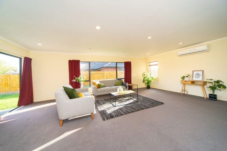 Photo of property in 49 Meridian Grove, Kelvin Grove, Palmerston North, 4414