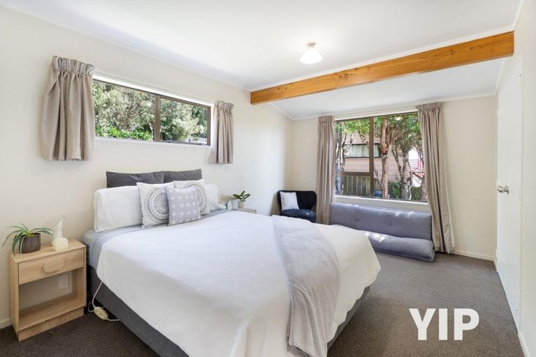 Photo of property in 30 Guadeloupe Crescent, Grenada Village, Wellington, 6037