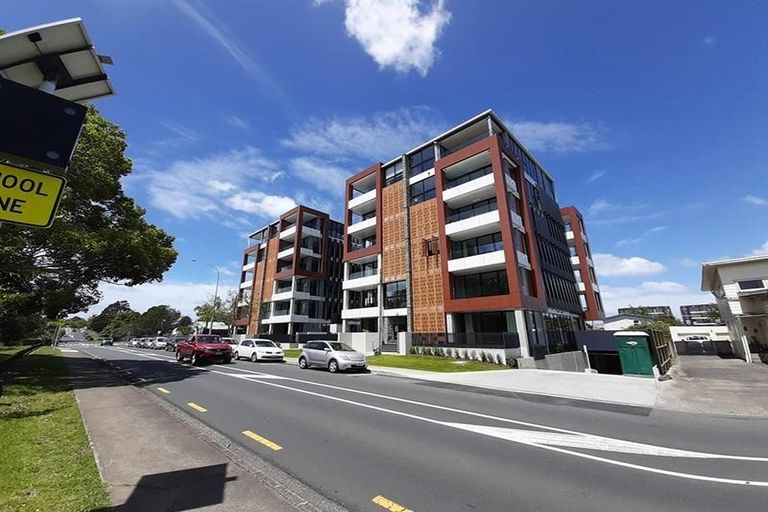 Photo of property in 306/28 Killarney Street, Takapuna, Auckland, 0622