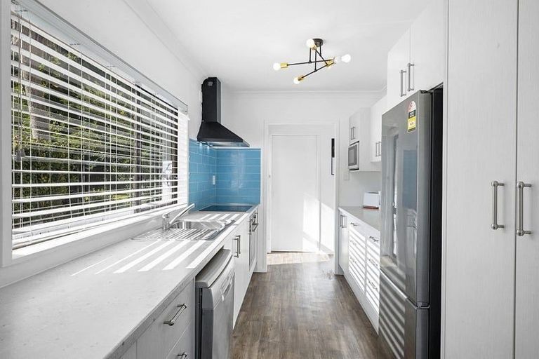 Photo of property in 17 Kipling Drive, Whalers Gate, New Plymouth, 4310