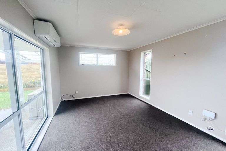 Photo of property in 1 Matai Street, Waikanae, 5036
