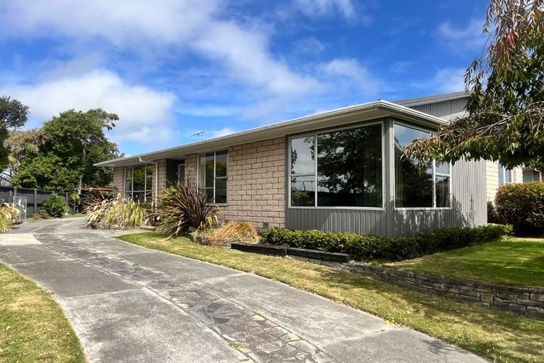 Photo of property in 8 Cardinal Drive, Hillmorton, Christchurch, 8025