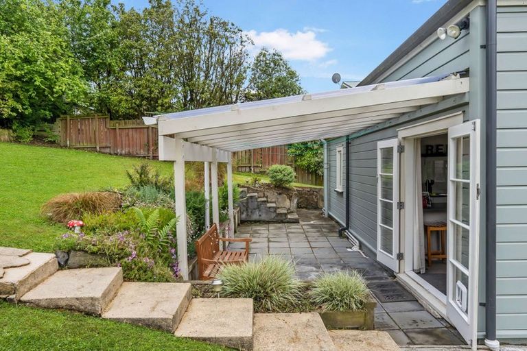 Photo of property in 21 Glenross Street, Glenross, Dunedin, 9011