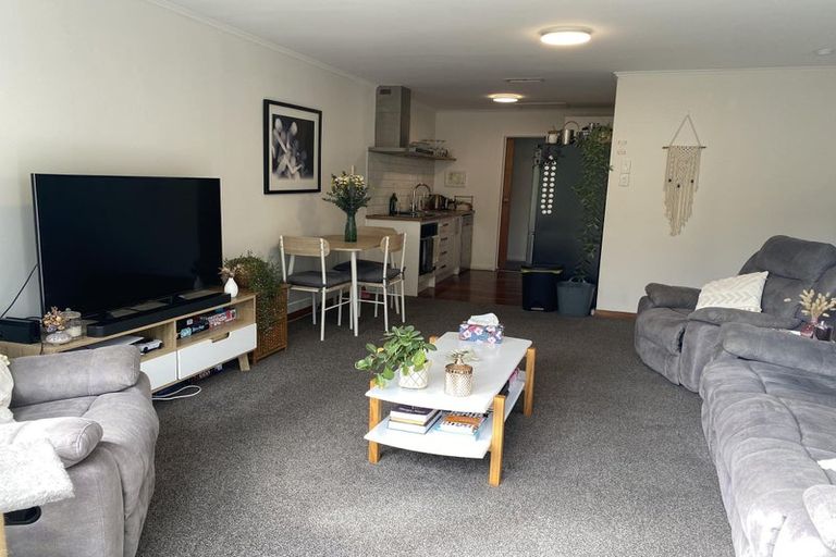 Photo of property in 14 Trelissick Crescent, Ngaio, Wellington, 6035