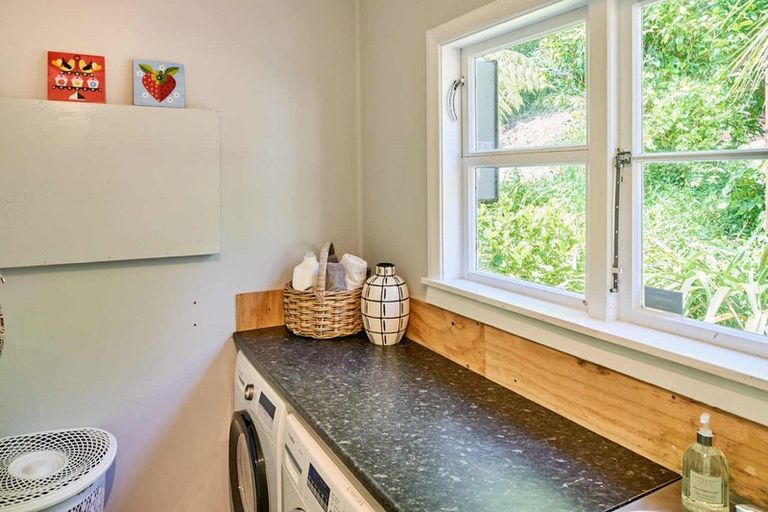 Photo of property in 35 Walter Road, Lowry Bay, Lower Hutt, 5013