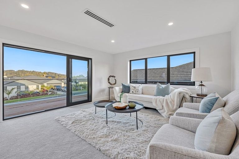 Photo of property in 4 The Landing, Riverhead, 0820