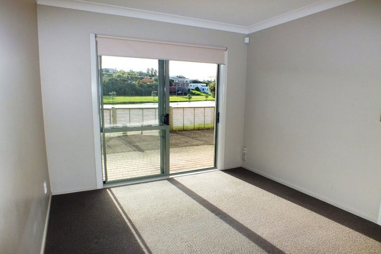 Photo of property in 16 Greenway Rise, Gulf Harbour, Whangaparaoa, 0930