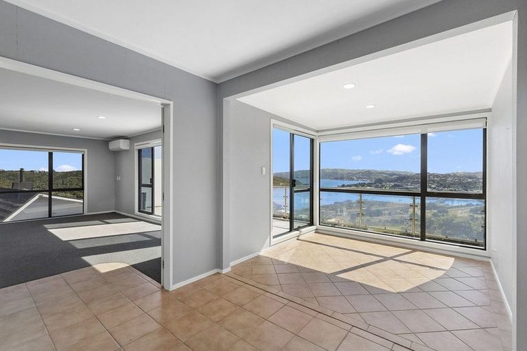 Photo of property in 27 Eskdale Road, Papakowhai, Porirua, 5024