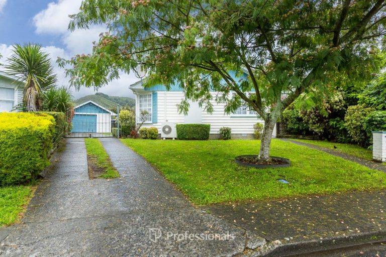Photo of property in 35 Mountbatten Grove, Clouston Park, Upper Hutt, 5018