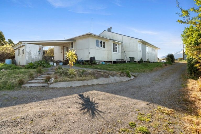 Photo of property in 1779 Eltham Road, Riverlea, Hawera, 4679