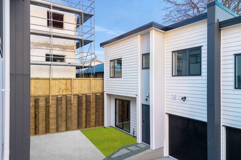 Photo of property in 53c Evans Road, Glen Eden, Auckland, 0602