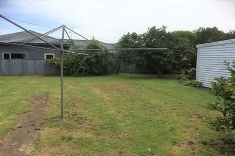 Photo of property in 51 George Street, Levin, 5510