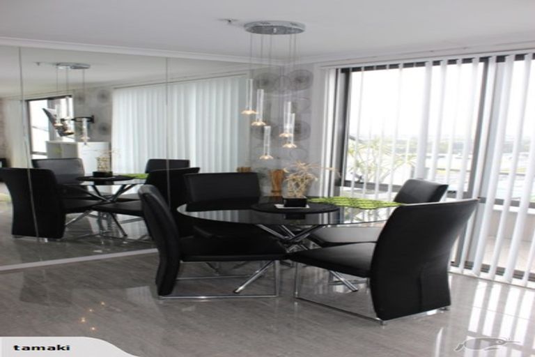 Photo of property in The Rennaissance, 16i/18 Ronwood Avenue, Manukau, Auckland, 2104