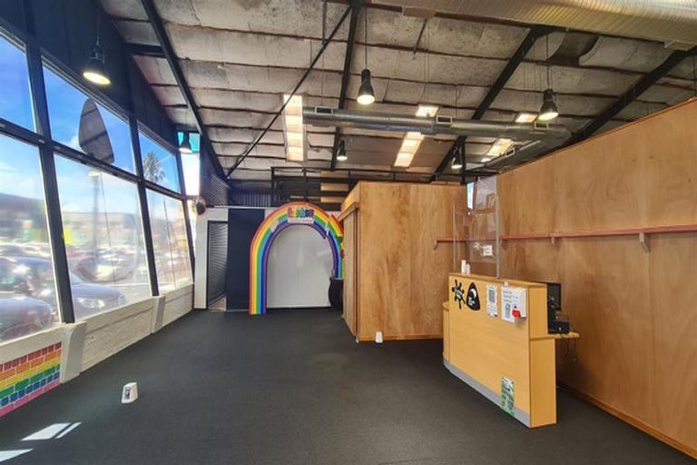 Photo of property in 25a Great South Road, Papakura, 2110