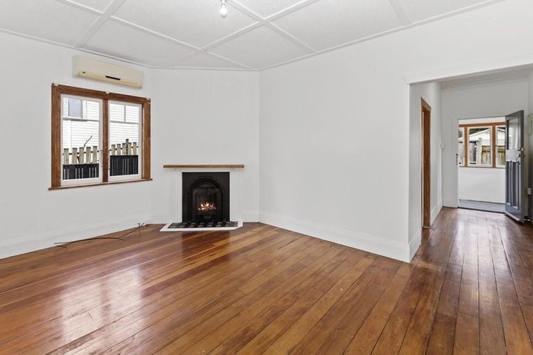 Photo of property in 8 Rata Street, Helensville, 0800