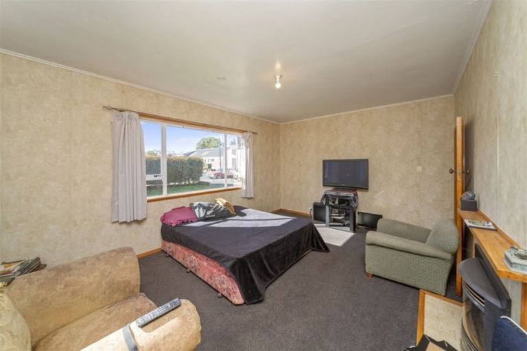 Photo of property in 47 Victoria Street, Kaponga, Hawera, 4679