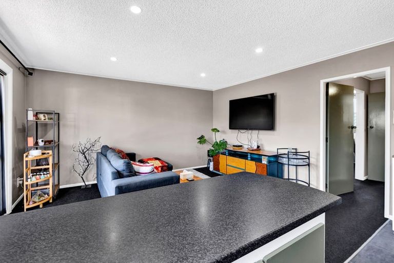 Photo of property in 16d Orlando Street, Stratford, 4332