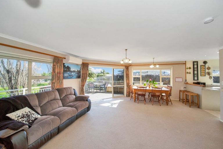Photo of property in 7 Ngakoti Street, Urenui, 4375