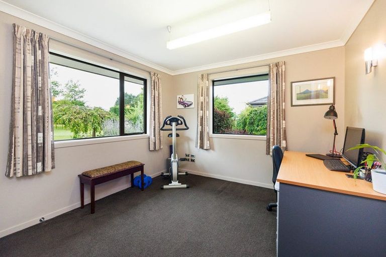 Photo of property in 54 Henaghans Road, Kelvin Grove, Palmerston North, 4470