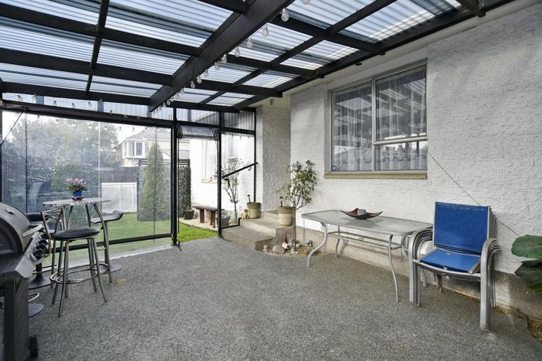 Photo of property in 2/92a Randolph Street, Woolston, Christchurch, 8062