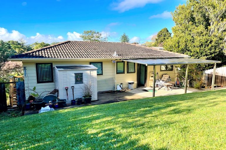 Photo of property in 14 Panzic Place, Glen Eden, Auckland, 0602