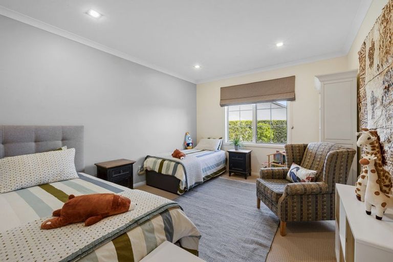 Photo of property in 8b Sampson Avenue, Waiwhakaiho, New Plymouth, 4312