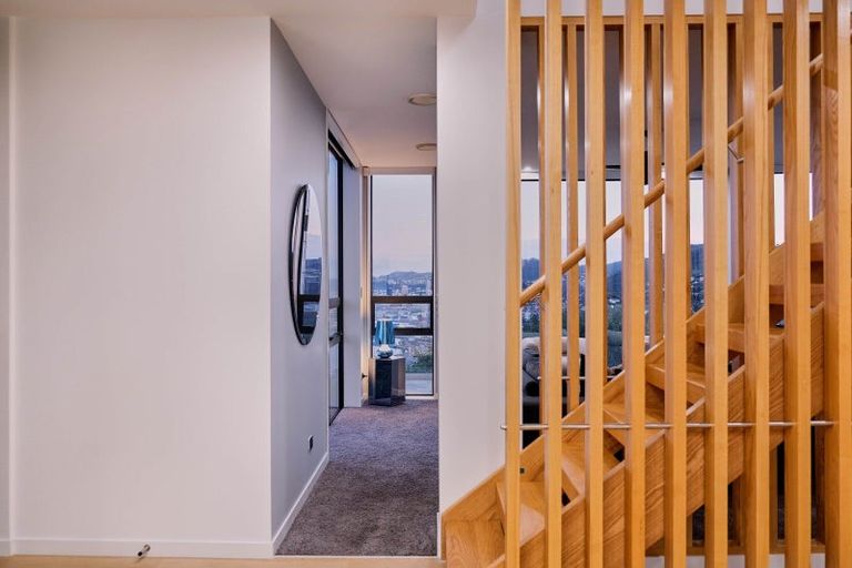 Photo of property in 126a Nicholson Road, Khandallah, Wellington, 6035