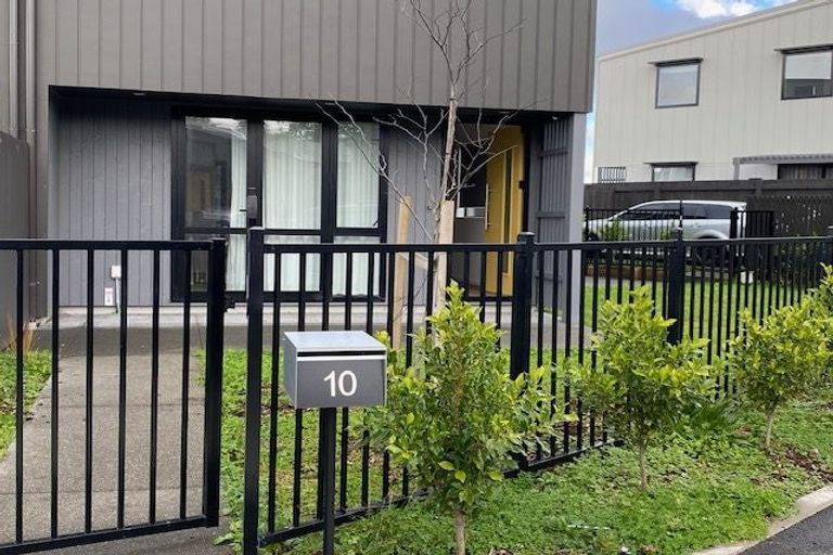 Photo of property in 10 Ara Reti, Mangere, Auckland, 2022