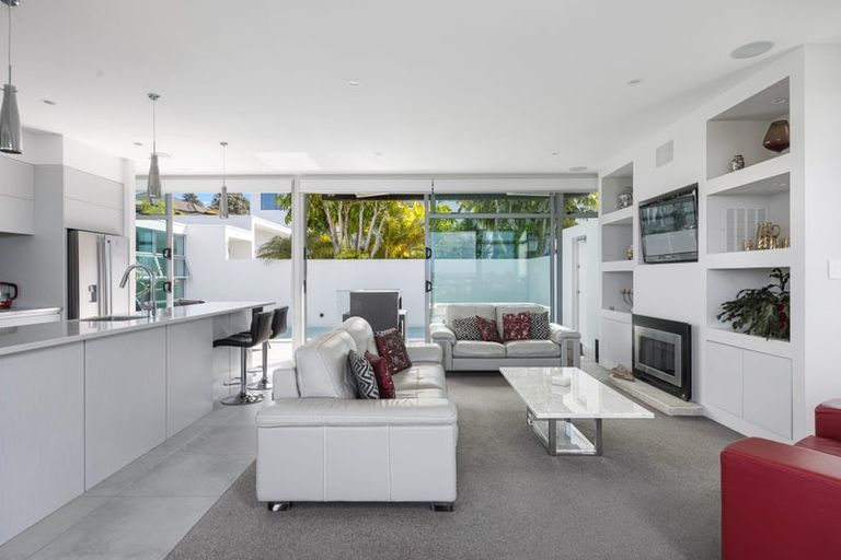 Photo of property in 47 The Ritz, Orewa, 0931