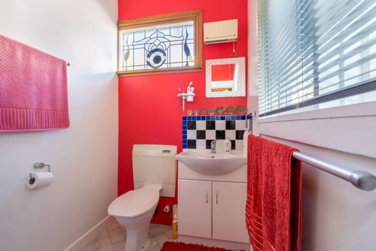 Photo of property in 1 Nicholas Street, Portobello, Dunedin, 9014