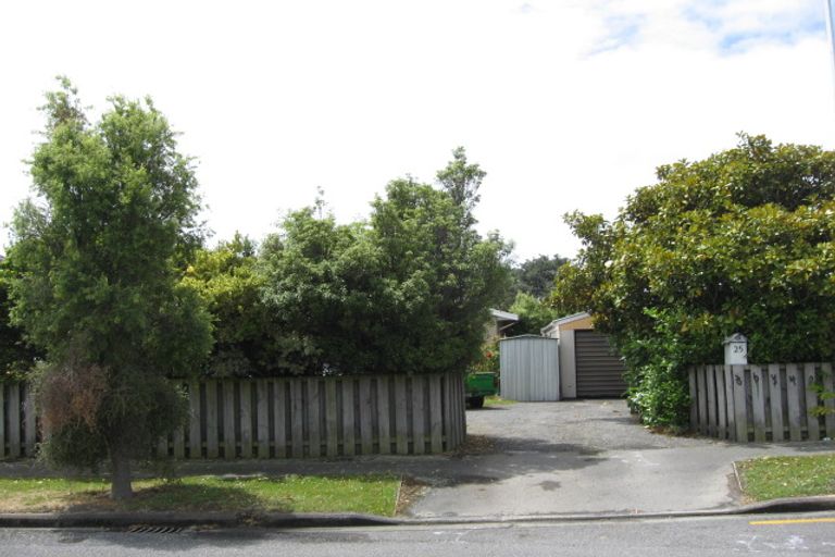 Photo of property in 25 Arran Crescent, Woolston, Christchurch, 8062