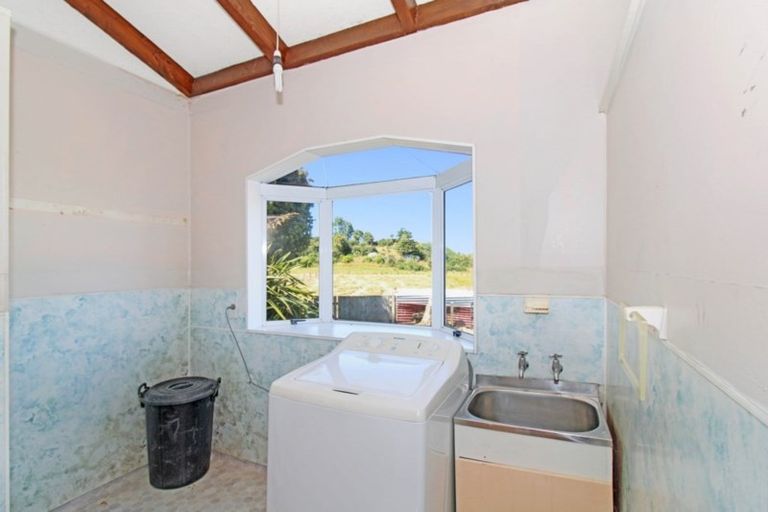 Photo of property in 5 Pungarehu Road, Pungarehu, Opunake, 4685