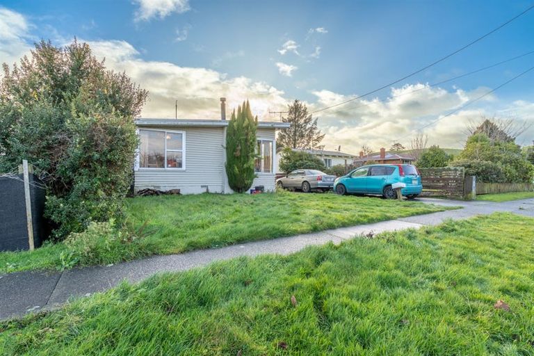 Photo of property in 6 Clyde Street, Mataura, 9712
