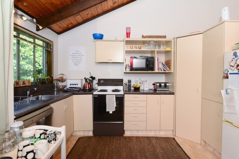 Photo of property in 92 Carrington Avenue, Silverdale, Hamilton, 3216