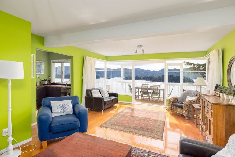Photo of property in 38 Bayview Road, Charteris Bay, Governors Bay, 8971