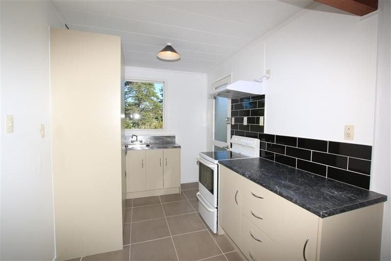 Photo of property in 1/34 Glendale Road, Glen Eden, Auckland, 0602