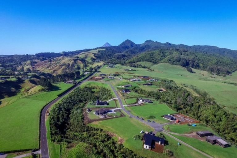 Photo of property in 14 Pahakahaka Drive, Kaitake, New Plymouth, 4374