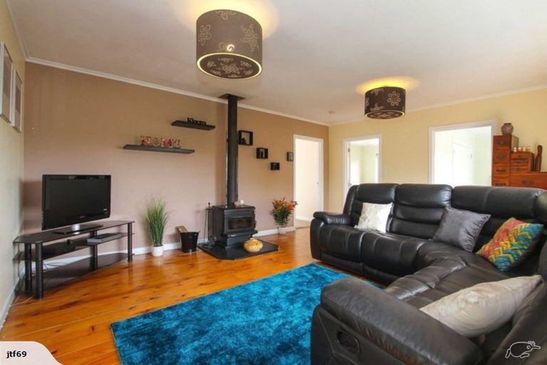 Photo of property in 2/596 Whangaparaoa Road, Stanmore Bay, Whangaparaoa, 0932