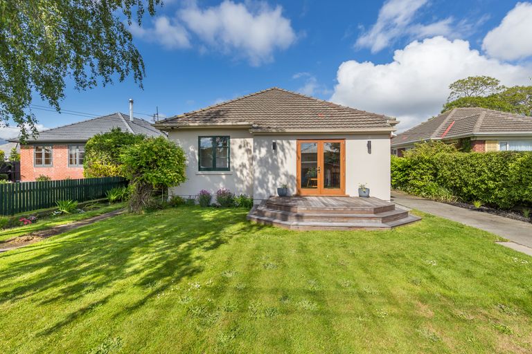 Photo of property in 123 Selwyn Street, Somerfield, Christchurch, 8024