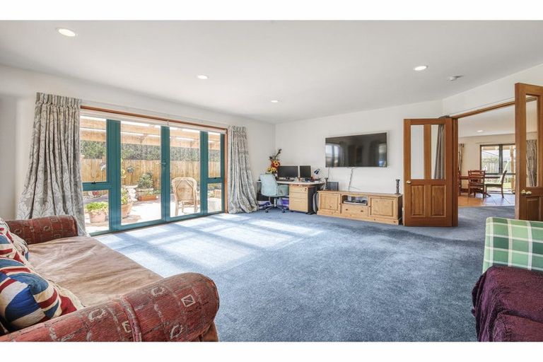 Photo of property in 20 Milesbrook Close, Rangiora, 7400