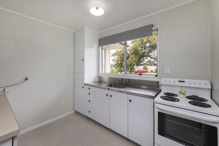 Photo of property in 15 Meadowbrook Drive, Cloverlea, Palmerston North, 4412