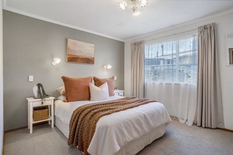 Photo of property in 7 Daley Place, Winton, 9720