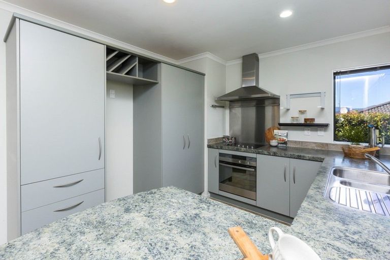 Photo of property in 12 Percy Kinsman Crescent, Riverstone Terraces, Upper Hutt, 5018