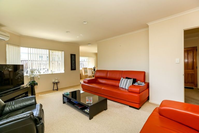 Photo of property in 301 Huatoki Street, Upper Vogeltown, New Plymouth, 4310