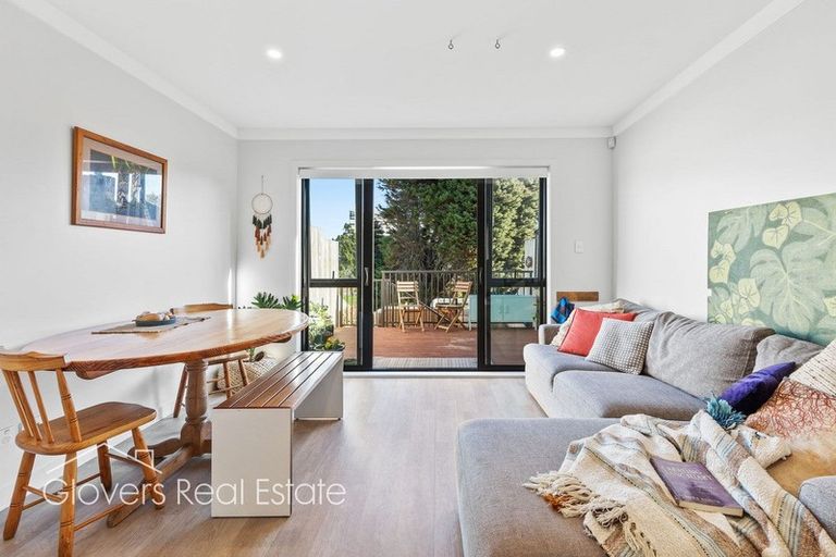 Photo of property in 4/2 Brandon Road, Glen Eden, Auckland, 0602